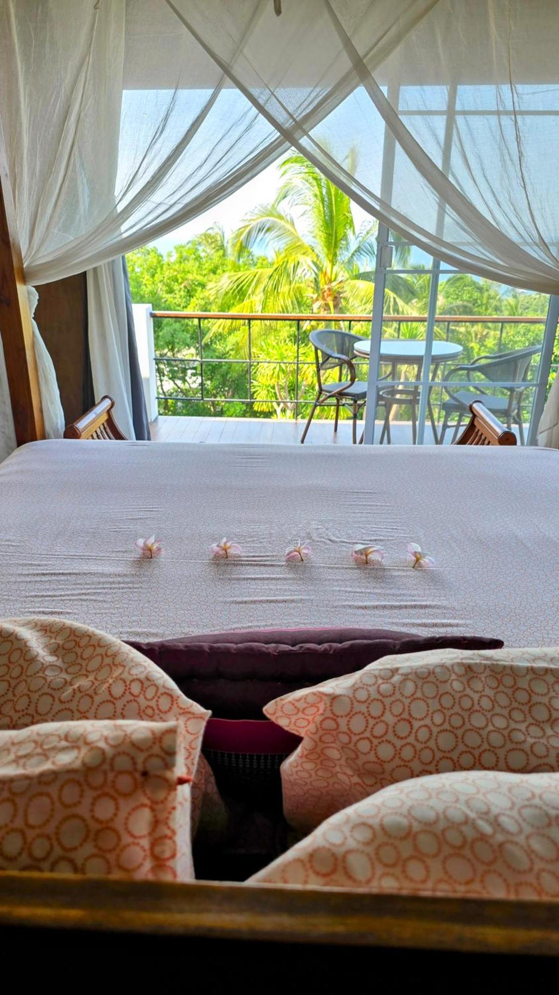 Emerald Oasis Pool Villa *