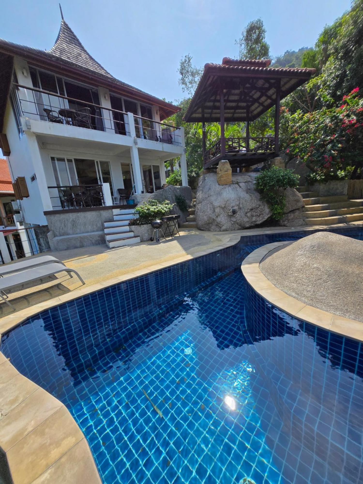Emerald Oasis Pool * Koh Tao